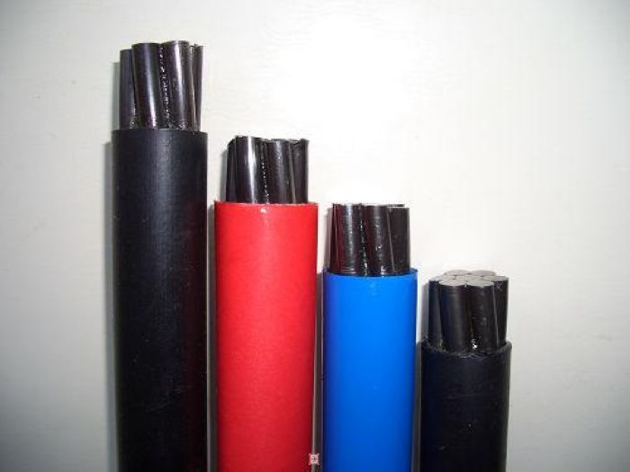 無粘結(jié)鋼絞線
